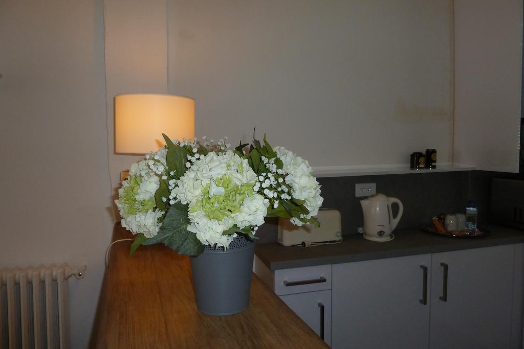 Une Chambre Dans L'Atelier De R Rouen Exterior photo